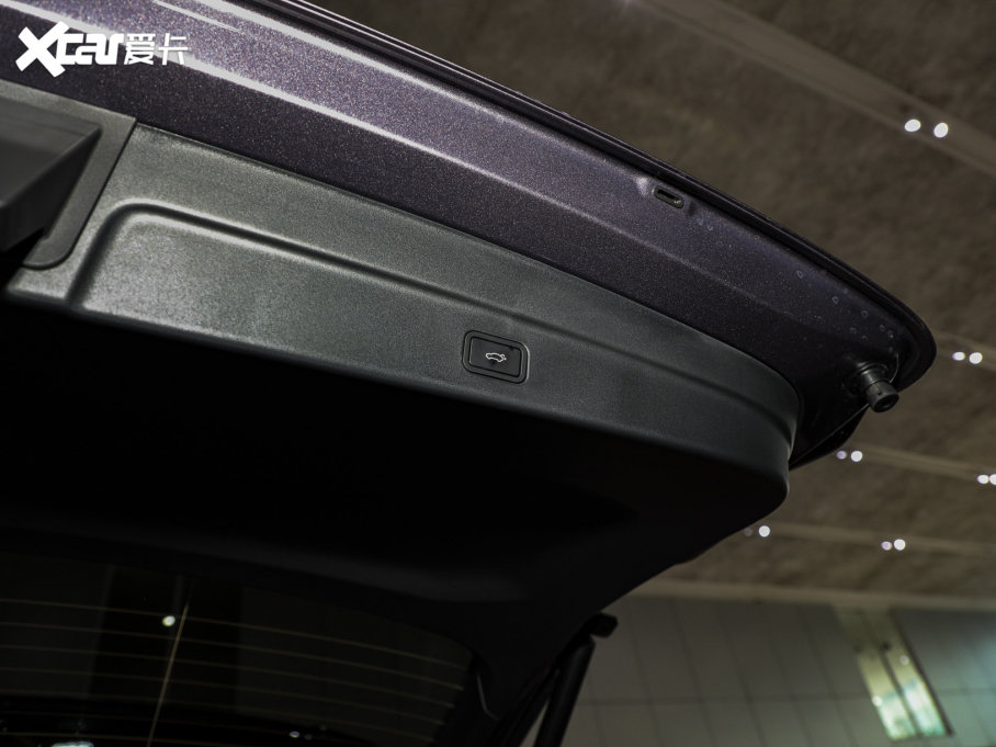 2023I09Դ 2.0TD EM-P hPM 