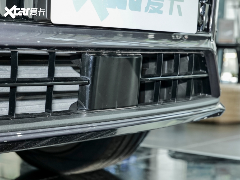 2023I09Դ 2.0TD EM-P hAM 