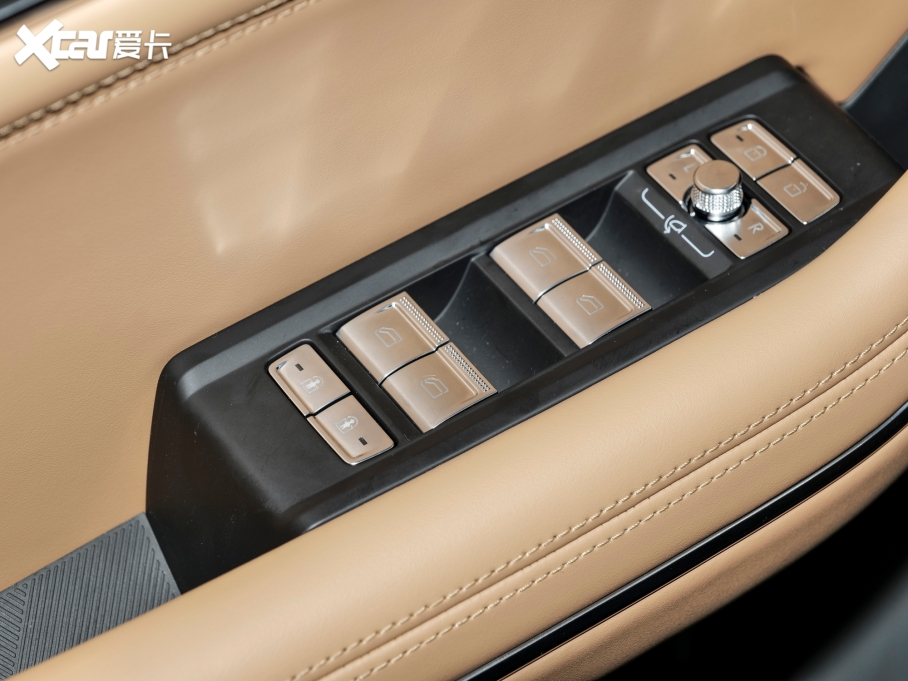 2023I09Դ 2.0TD EM-P hAM 