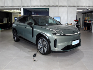 2023款试装车 右前45度