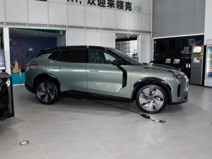 2023款试装车 正侧（右）