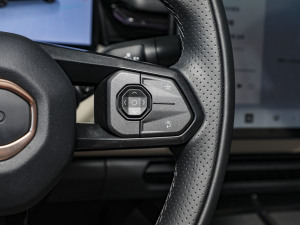 2023��245km ���L�m��Halo �п؅^