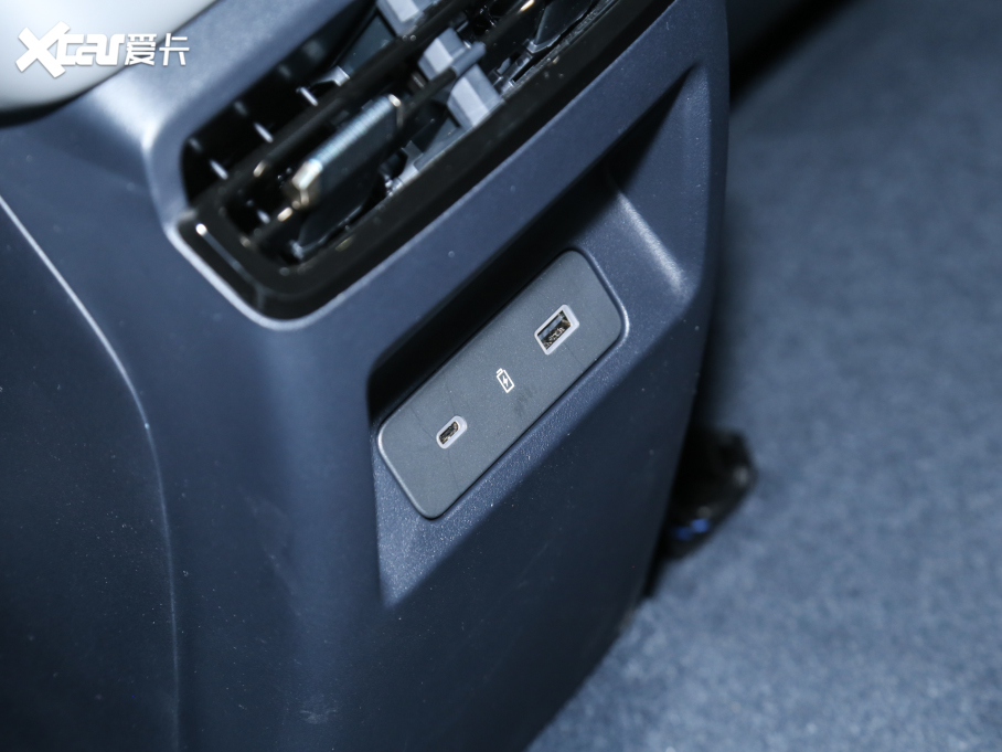 2025I07 EM-P 126Lm{Ultra