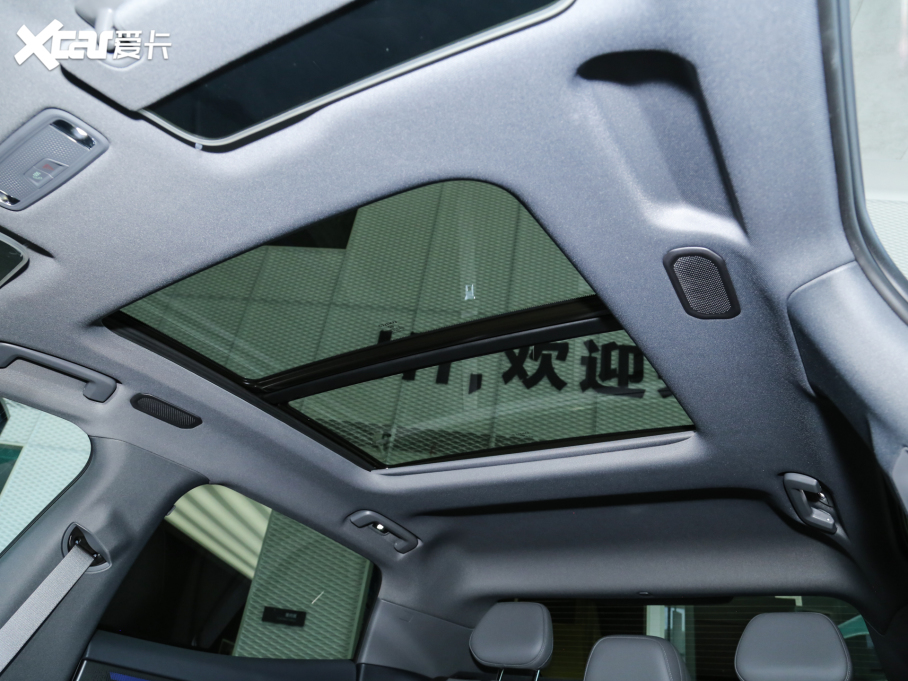 2025I07 EM-P 126Lm{Ultra