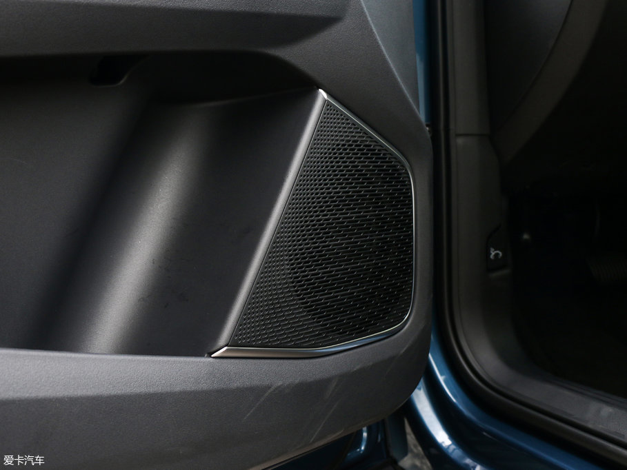 2017I(lng)01 2.0T (q)ҫPro (gu)V