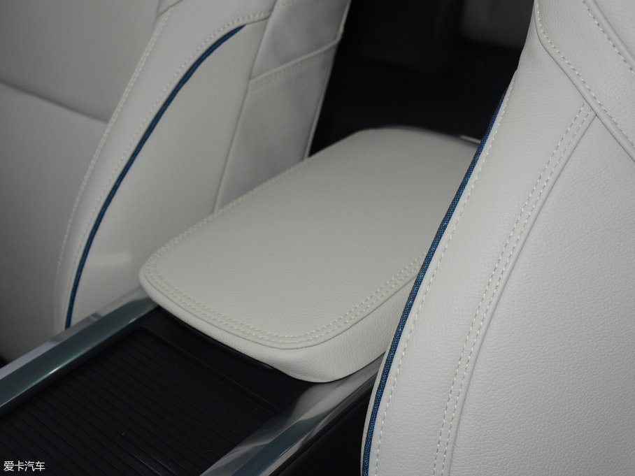 2017I01 2.0T ҫPro V