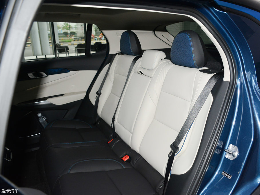 2017I01 2.0T ҫPro V