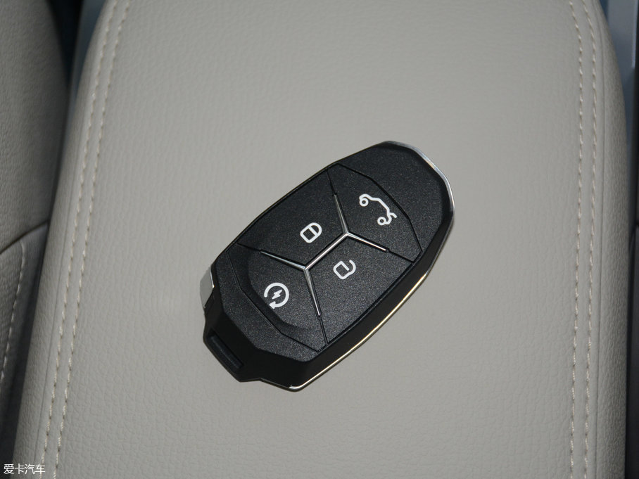 2017I01 2.0T ҫPro V