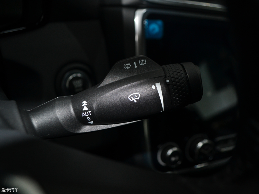 2017���I(l��ng)��01 2.0T ���(q��)�Ͱ� ��(gu��)V