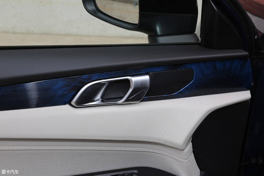 2017I01 2.0T ҫPro V