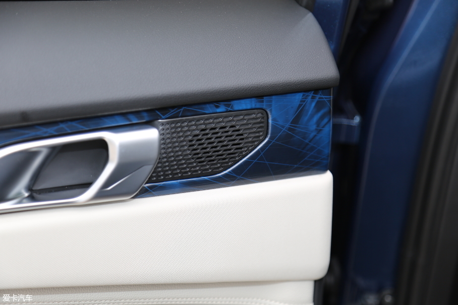 2017I(lng)01 2.0T (q)ҫPro (gu)V