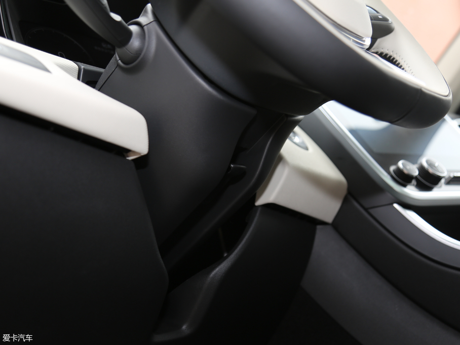 2017I(lng)01 2.0T (q)ҫPro (gu)V