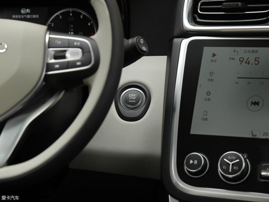 2017I(lng)01 2.0T (q)ҫPro (gu)V