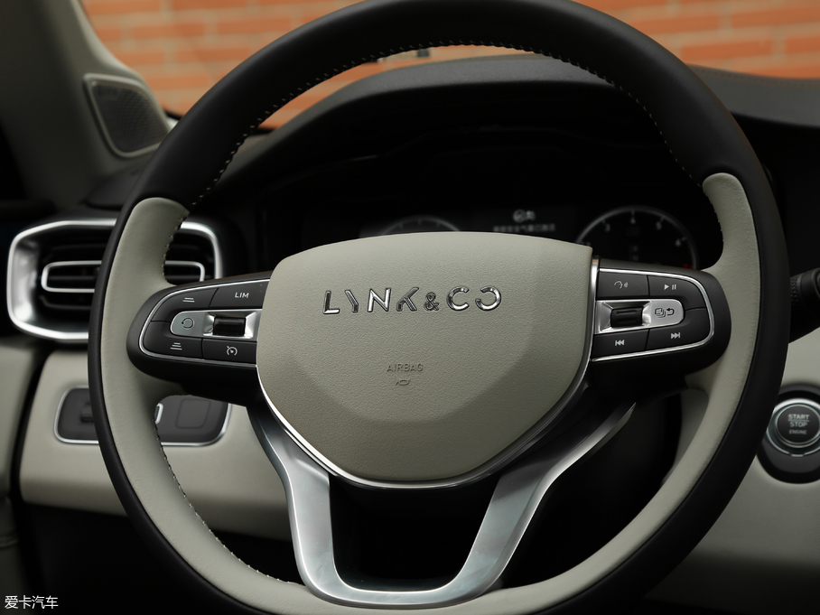 2017I01 2.0T (q)ҫPro V