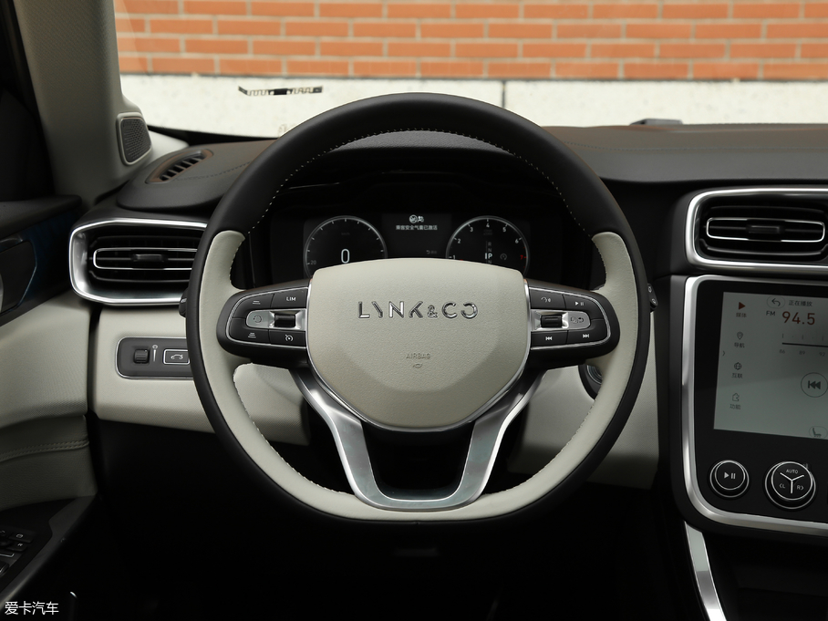 2017I01 2.0T ҫPro V