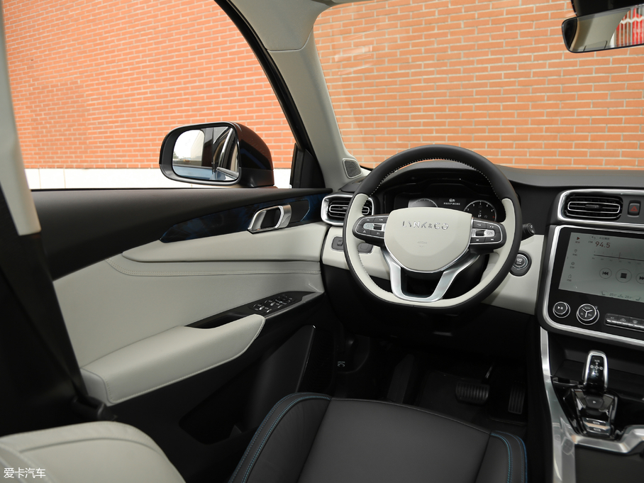 2017I01 2.0T ҫPro V