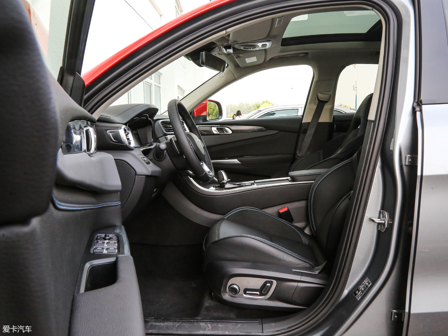 2018I01 PHEV 1.5T PHEV Pro V