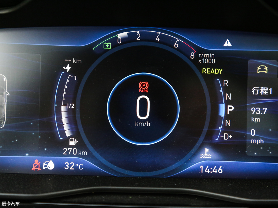 2018I01 PHEV 1.5T PHEV Pro V