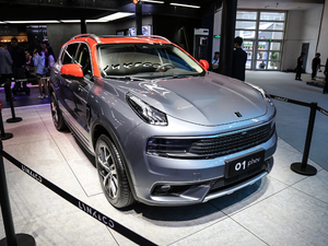 20181.5T PHEV Pro V w^