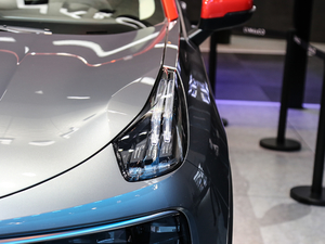 20181.5T PHEV Pro V ^