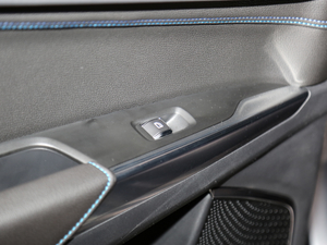 20181.5T PHEV Pro V g