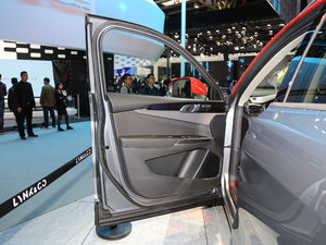 20181.5T PHEV Pro V g