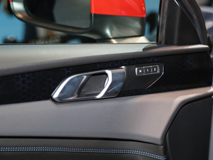 20181.5T PHEV Pro V g