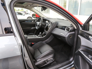 20181.5T PHEV Pro V g