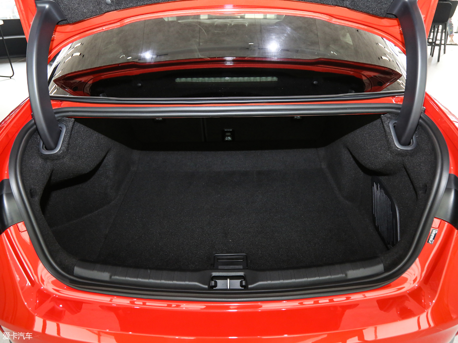 領克2019款領克03