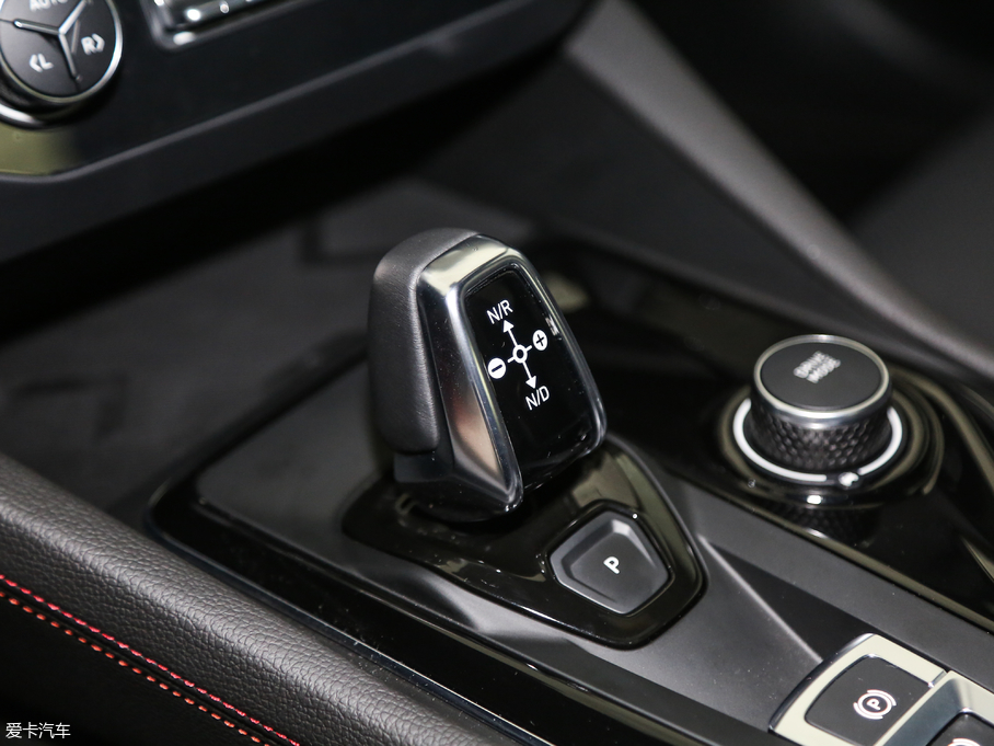 領克2019款領克03