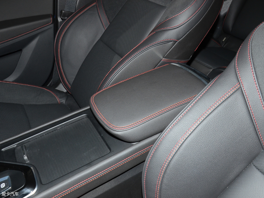 2018I(lng)02 2.0TD DCT(q) Pro V