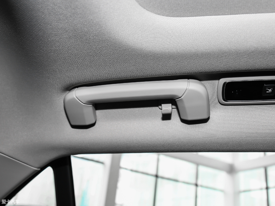 2018I02 1.5TD DCT  V