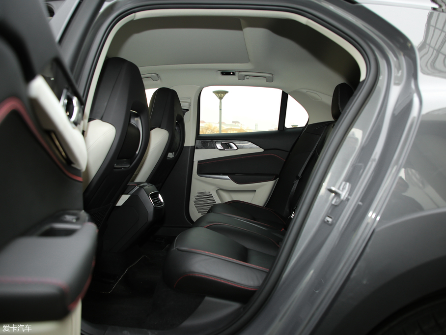 2018I02 1.5TD DCT ҫPro V