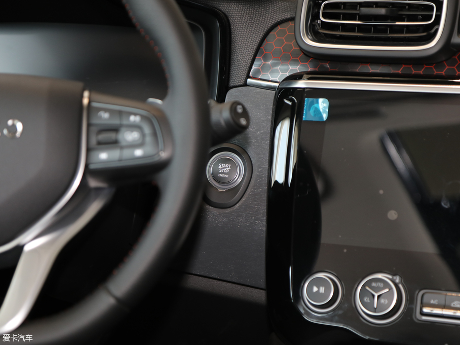 2018I02 1.5TD DCT  V