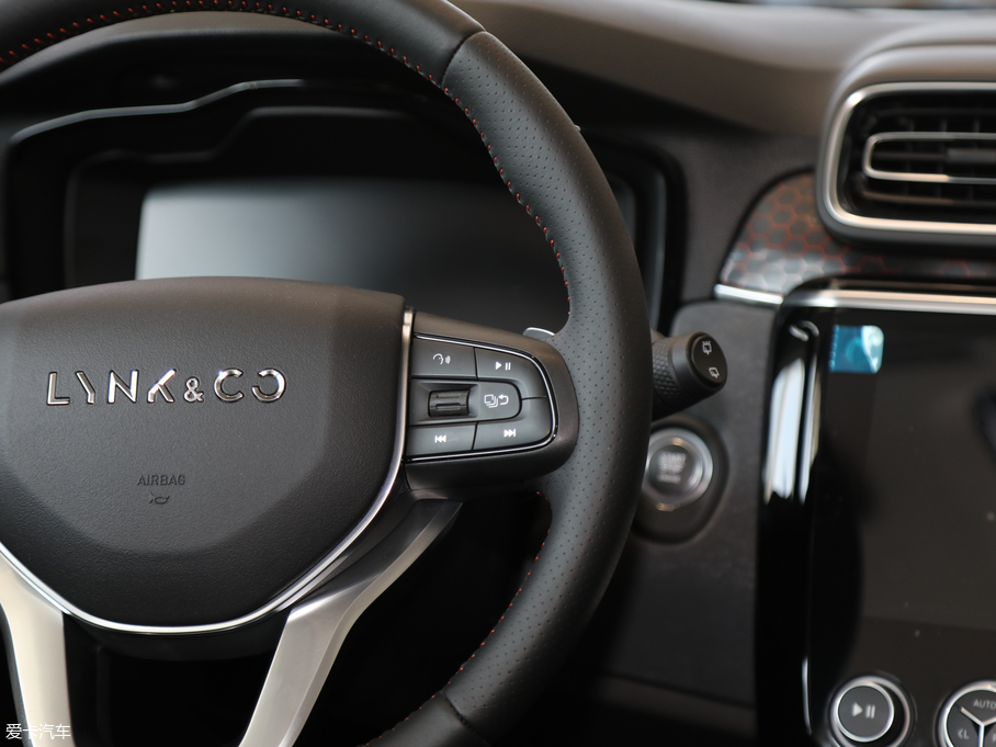 2018I02 1.5TD DCT  V