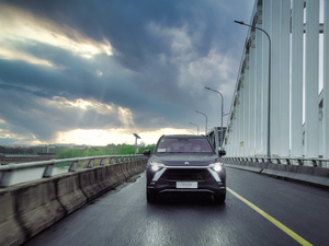 2020款580km 签名版 6座版 整体外观