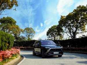 2020款580km 签名版 6座版 整体外观