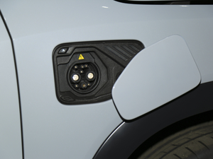 2020款415km 基准版 6座版 细节外观