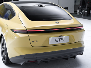 2022款75kWh 尾灯