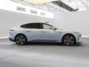 2022款75kWh 正侧（右）