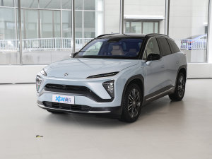 2022款75kWh 运动版 左前45度