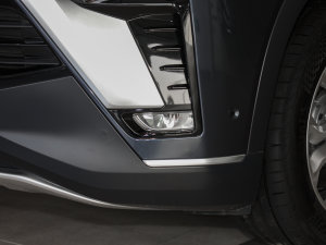 2022款75kWh 六座版 前雾灯