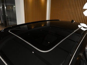 2022款75kWh 六座版 车顶