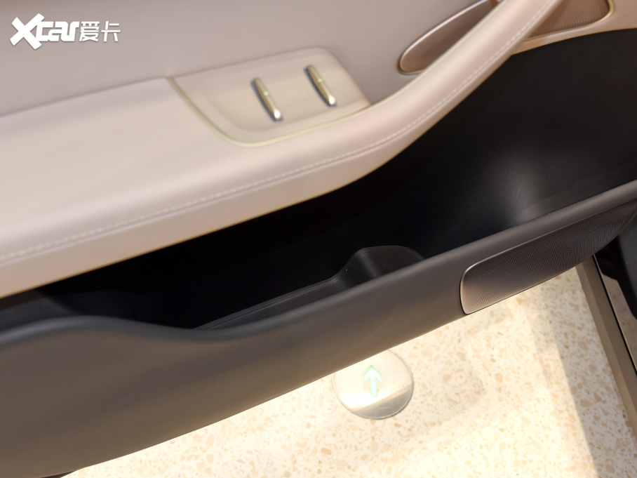 2023ε(li)ES8 100kWh 