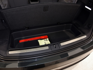 2023��100kWh ������ ���g����