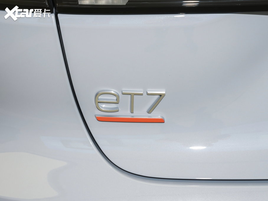 2023εET7 75kWh