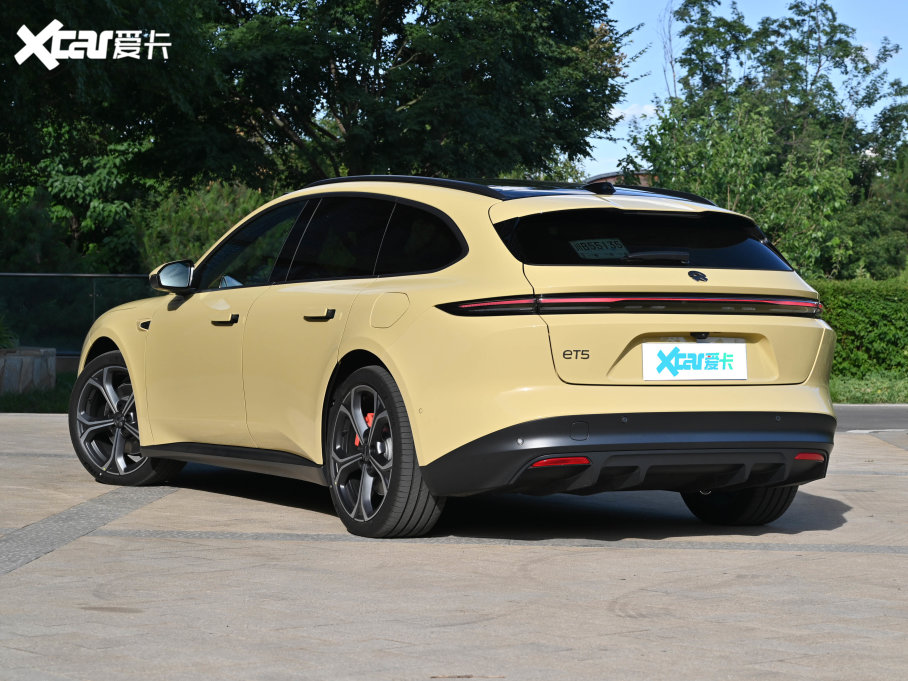 2023εET5T 100kWh Touring