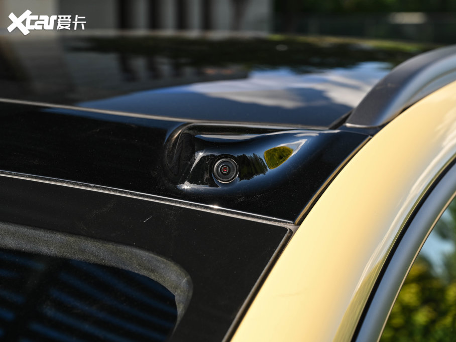 2023εET5T 100kWh Touring