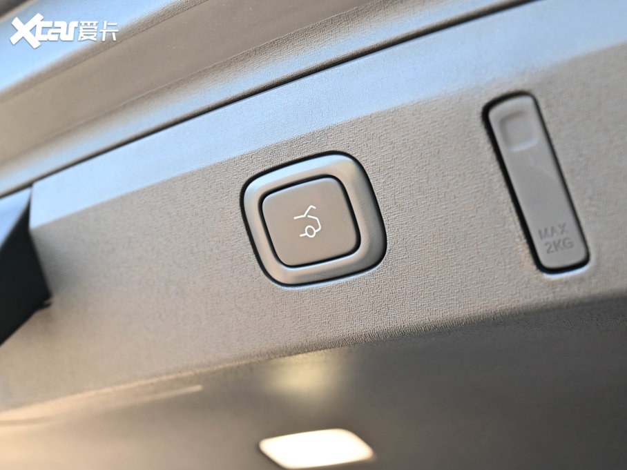 2023εET5T 100kWh Touring