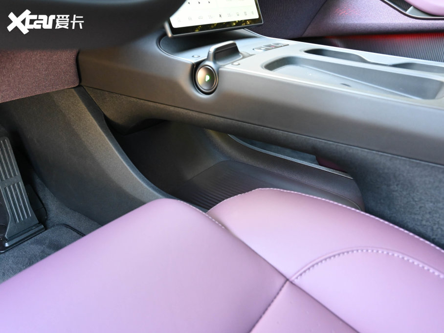 2023εET5T 100kWh Touring